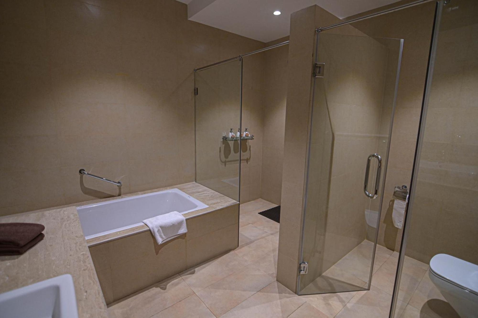 Norkhil Boutique Hotel & Spa Thimphu Bagian luar foto